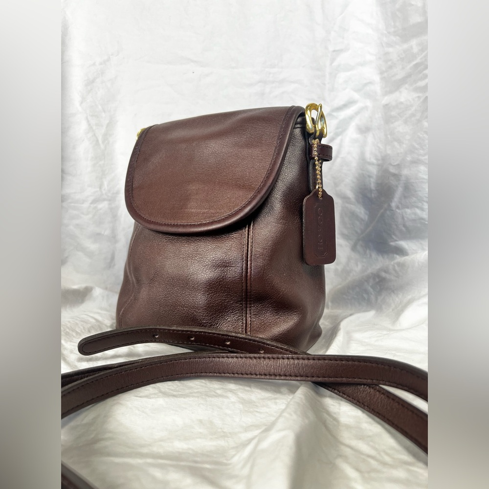 VINTAGE COACH Soho Small Flap Bag 4108 Mahogany Leather Crossbody • 1998